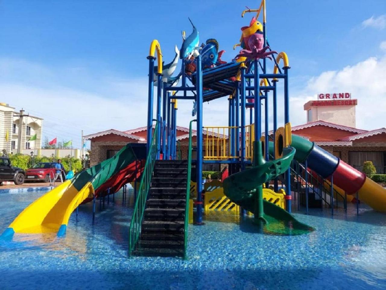 Grand Beach Resort 만다르모니 외부 사진